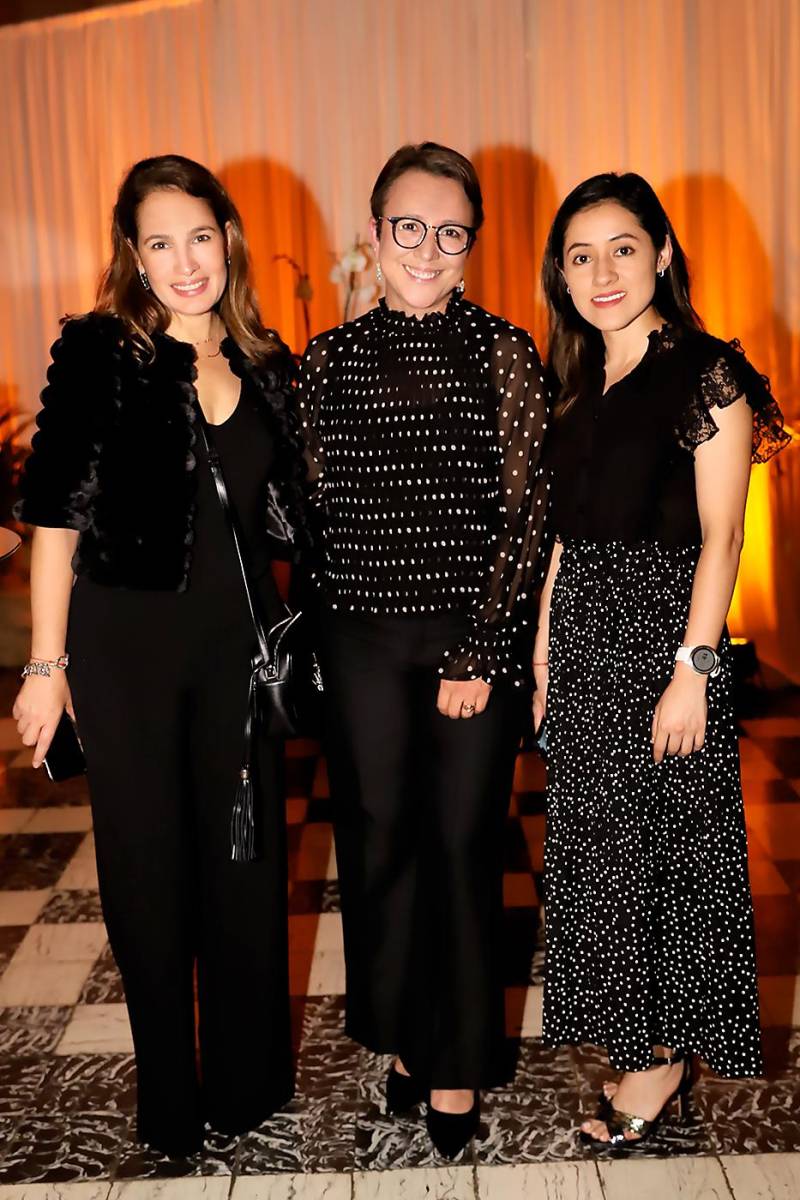Alexandra Alfaro, Mercedes Sanchez y Andrea Saenz
