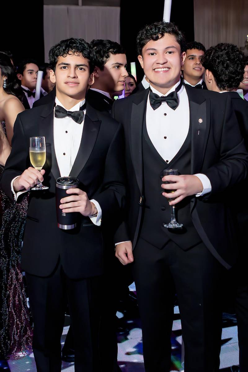 Fiesta de la prom 2026 de Antares y Aldebarán