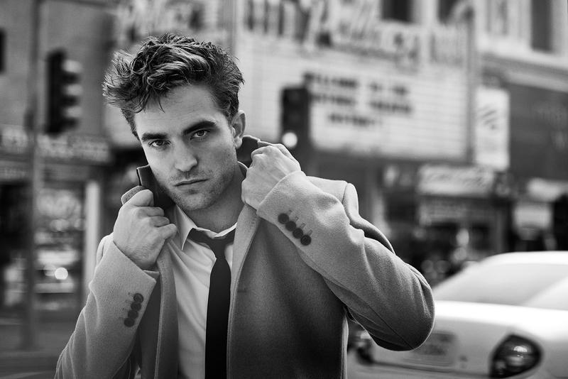 El actor británico Robert Pattinson durante una sesión fotográfica.
