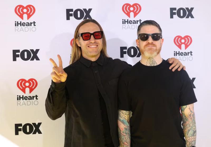 Pete Wentz y Andy Hurley, de la banda Fall Out Boy.