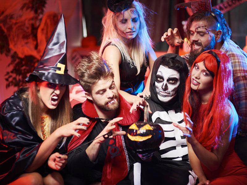 <b>Carnaval de Disfraces de la Academia Americana</b> El alumnado de la Academia Americana están listos para celebrar su tradicional Carnaval de Disfraces en una pasarela que se realizará este viernes 3 de noviembre a partir de las 6 de la tarde, en el predio de la institución educativa. Se premiarán los disfraces de mayor Originalidad, Fantasía y Horror. El valor de entrada es de Lps.60.00. 