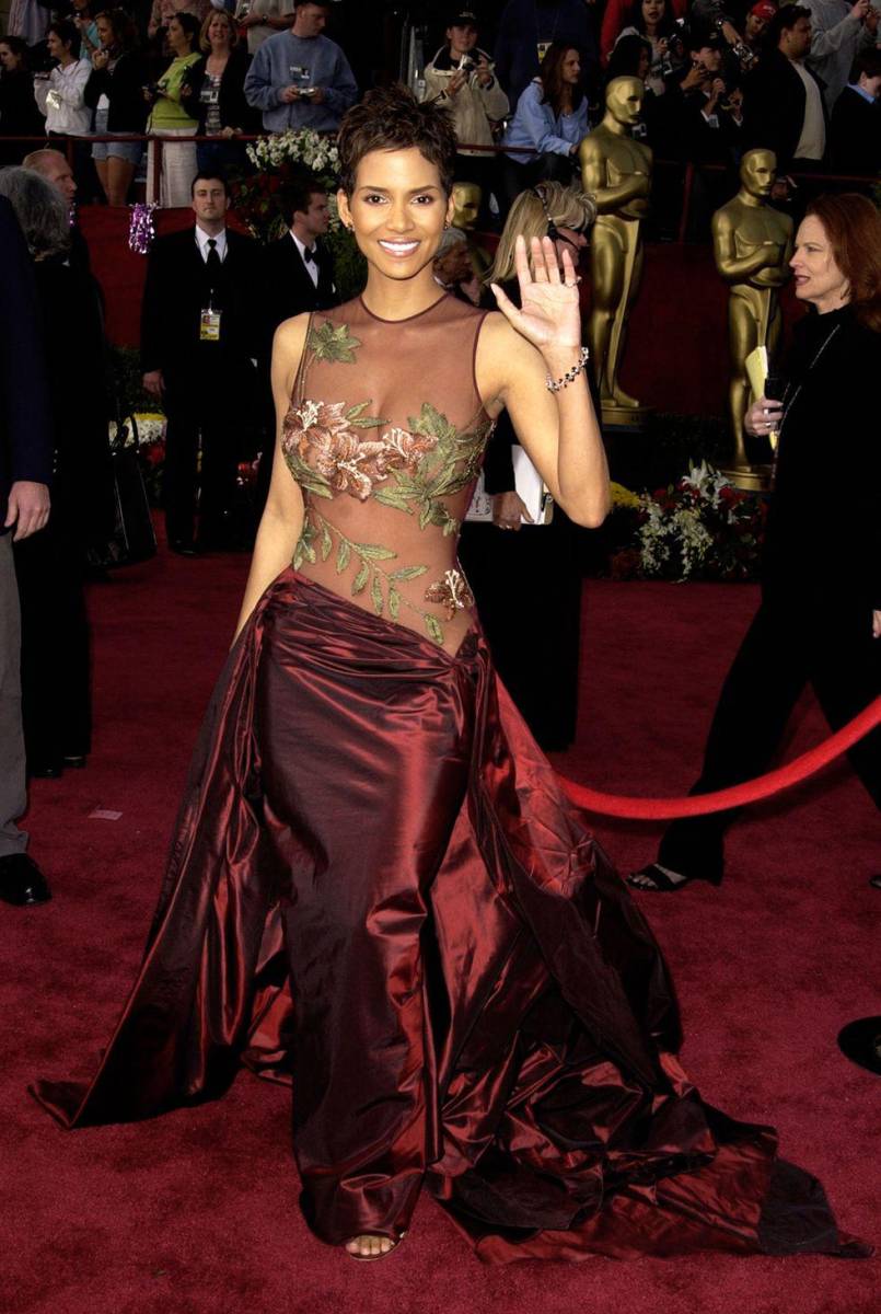 2002, Halle Berry.