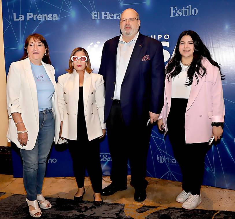 Ileana Lopez, Blanca Bendeck, Jorge Canahuati y Tania Orellana.