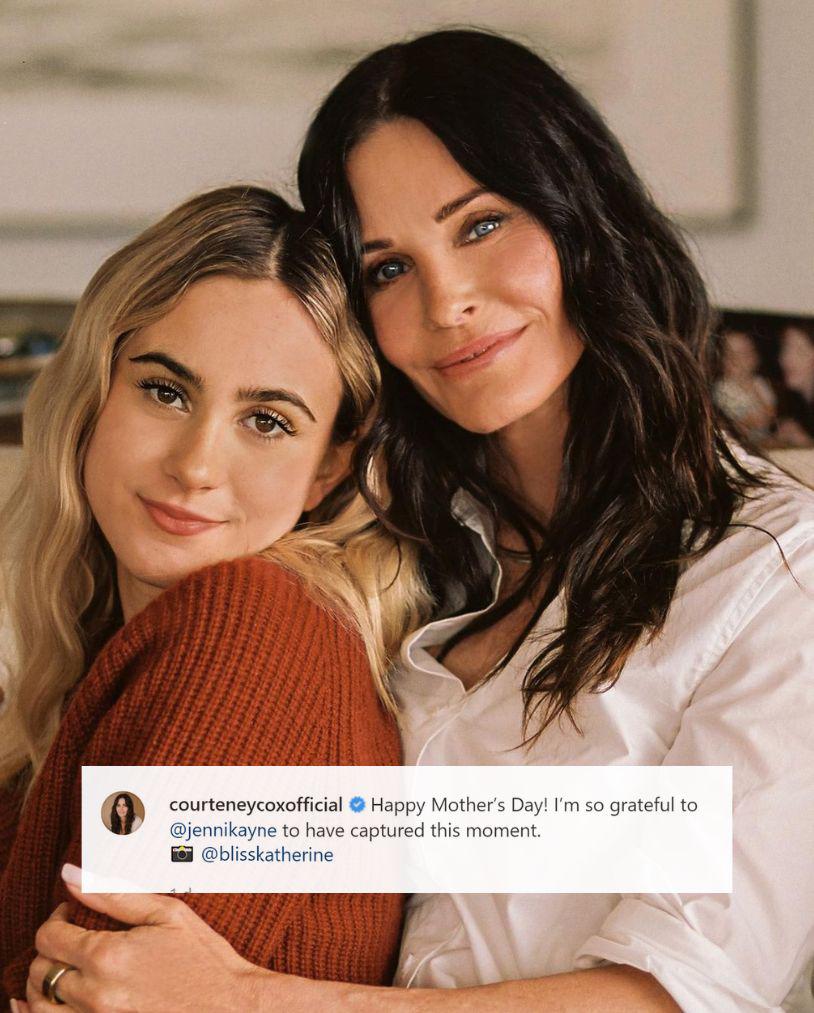 Courteney Cox posteó dos fotografía en donde aparece con su hija y aprovechó para felicitar a las mamás: “¡Feliz día de la madre! Estoy muy agradecida con @jennikayne por haber capturado este momento”.