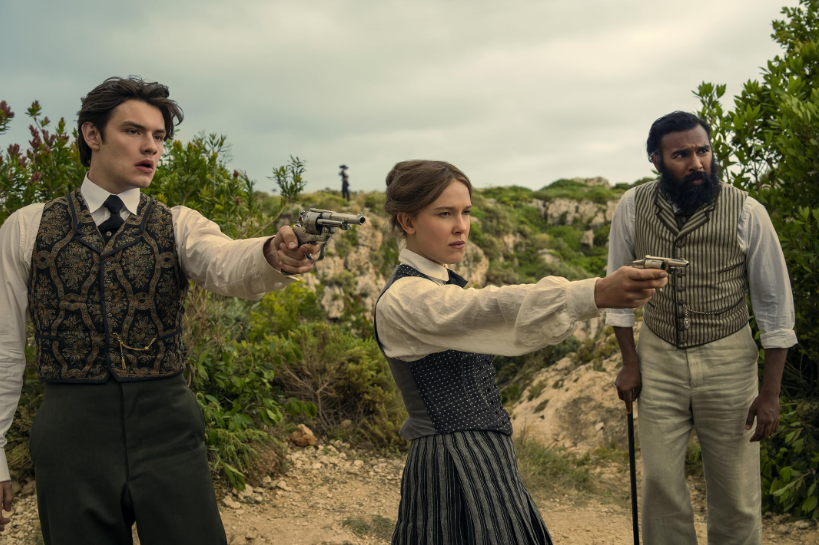 Enola Holmes 3La joven detective Enola Holmes viaja a Malta para resolver un caso complejo donde se cruzan sus sueños personales y profesionales en busca de resolver una conspiración política internacional. “Enola Holmes 3,” estará disponible el 1 de julio en Netflix.