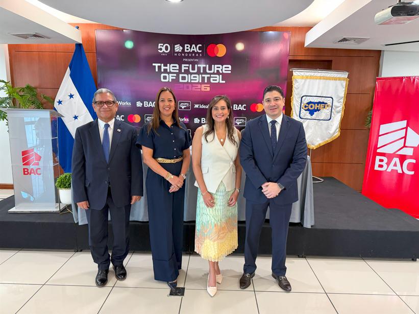 Armando Urtecho, Director Ejecutivo del Consejo Hondureño de la Empresa Privada, Paola Rietti, Directora Corporativa de Mercadeo y Responsabilidad Social - Televicentro y Emisoras Unidas, Valeria Ríos, Vicepresidente de Estrategia Comercial, Mercadeo y Sostenibilidad BAC Honduras y Raúl Ramírez, Presidente de Ideaworks International en Centroamérica.