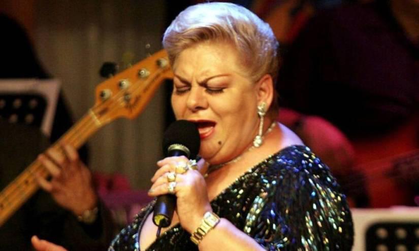 El informe oficial reveló que Paquita la del Barrio falleció por un paro cardíaco, pero no se ofrecieron detalles adicionales sobre su estado de salud previo.