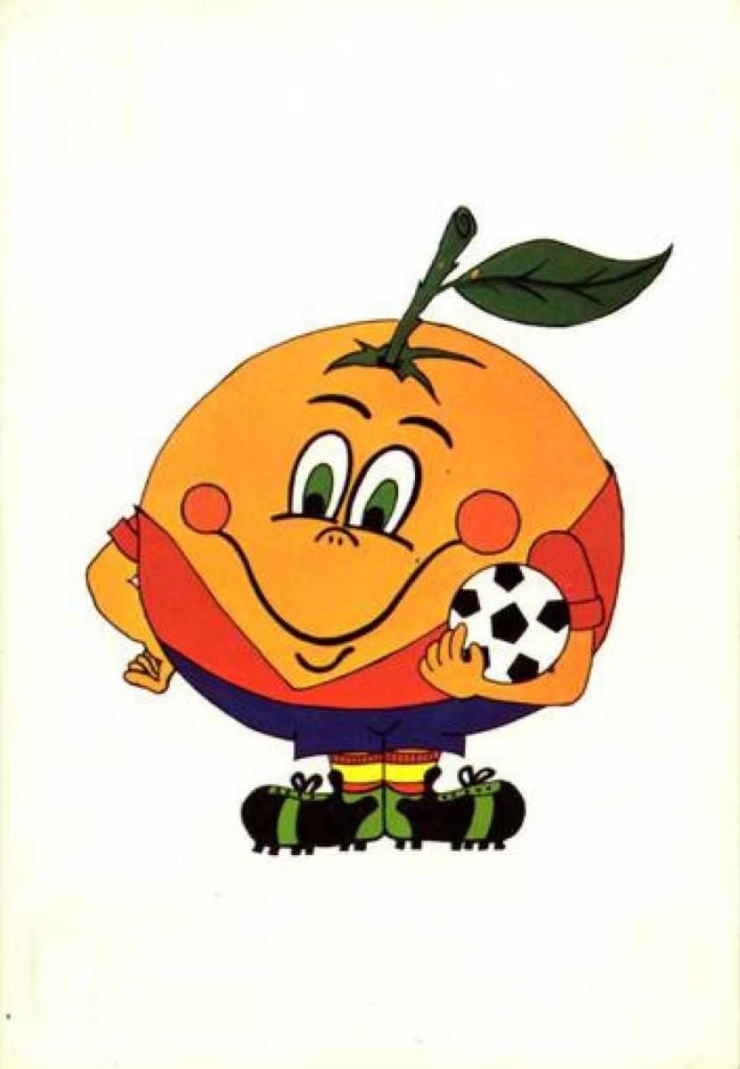 Naranjito - España 1982Esta fue la primera imagen antropomórfica de la naranja. Lucía el uniforme completo de fútbol y fue bastante innovador en ese momento, tanto así que poco después los anuncios publicitarios empezaron a utilizar otras frutas como inspiración.