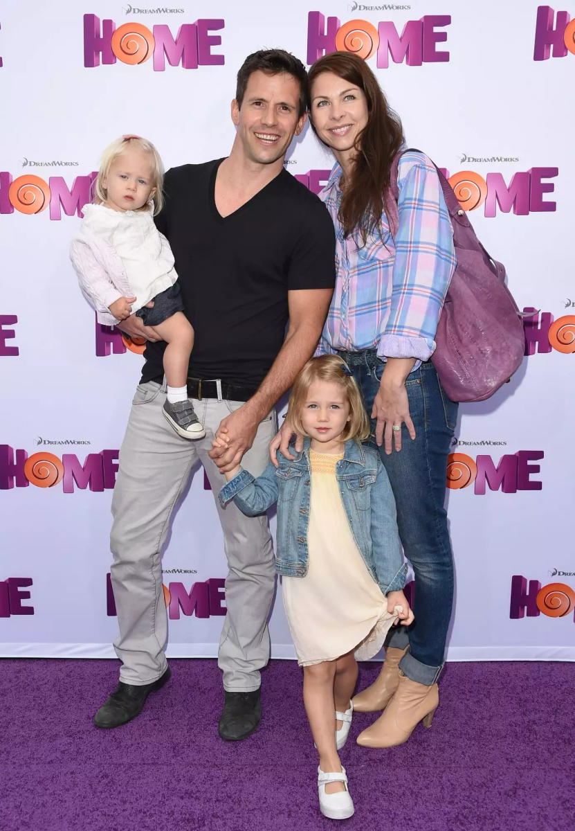 Actor Christian Oliver y sus dos hijas fallecen en un accidente aéreo
