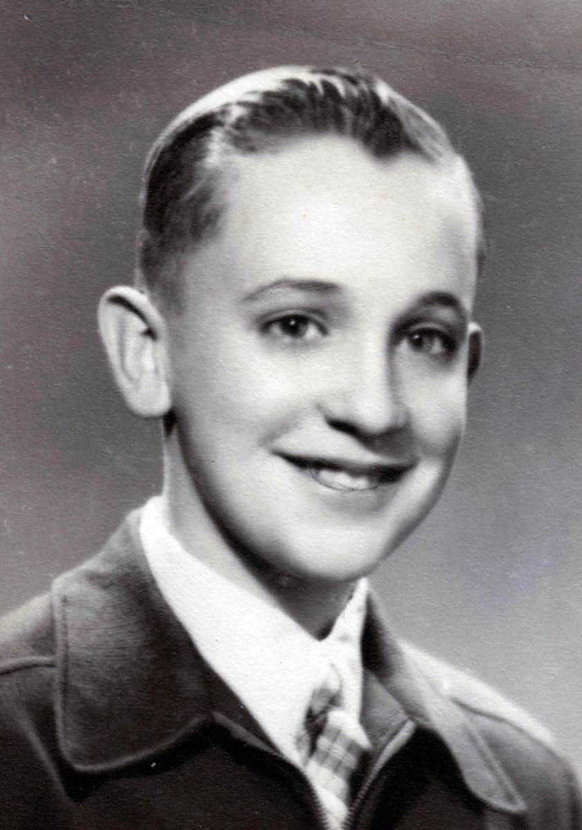Jorge Mario Bergoglio nació el 17 de diciembre de 1936 en Buenos Aires, Argentina, en una familia de inmigrantes italianos. Desde joven, mostró una profunda inclinación religiosa.