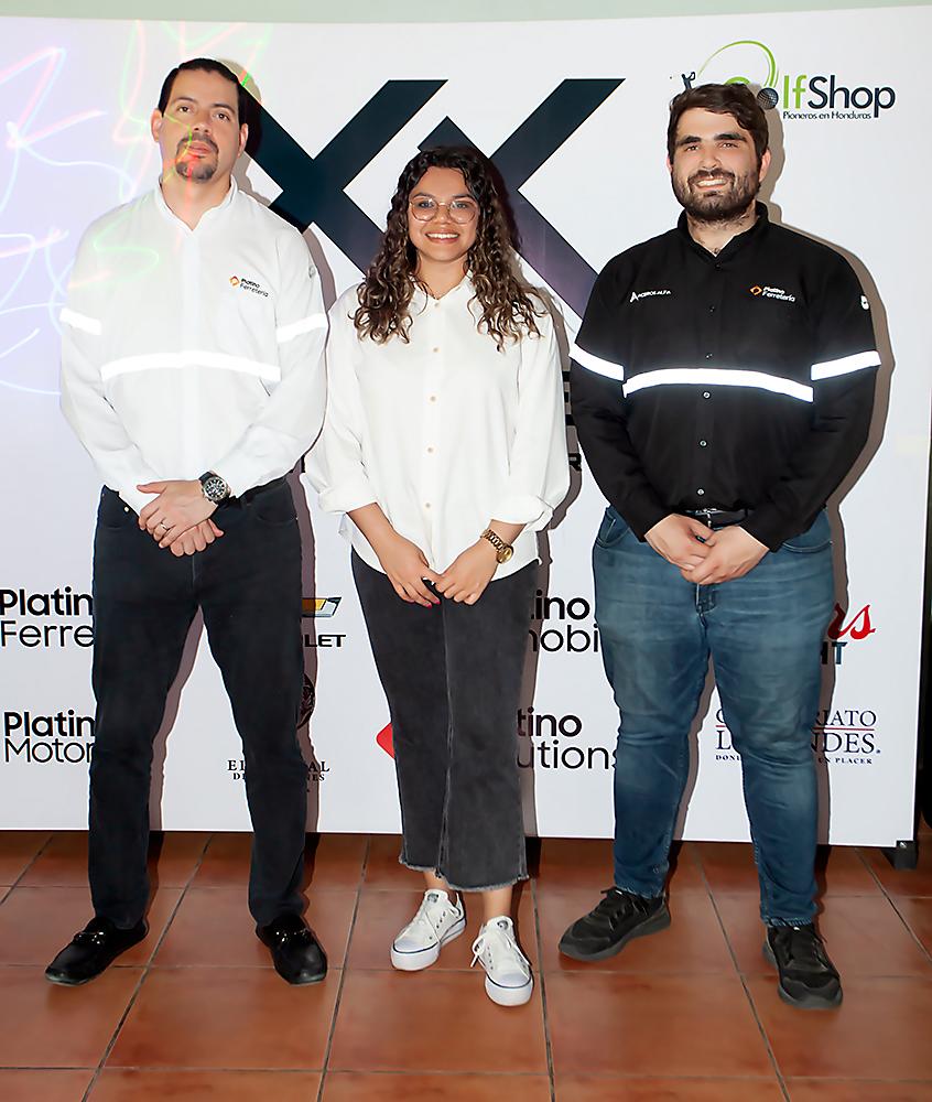 Representantes de Grupo Platino.