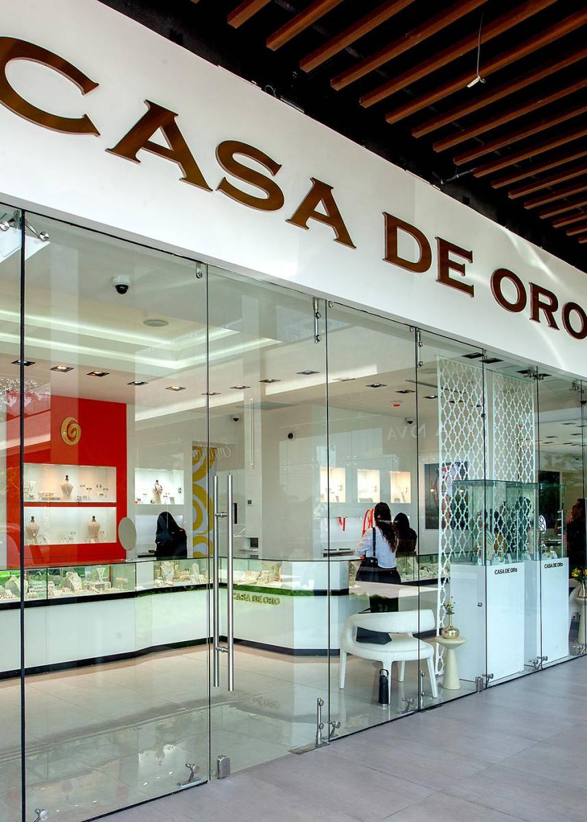 Frontal de la joyería Casa de Oro.