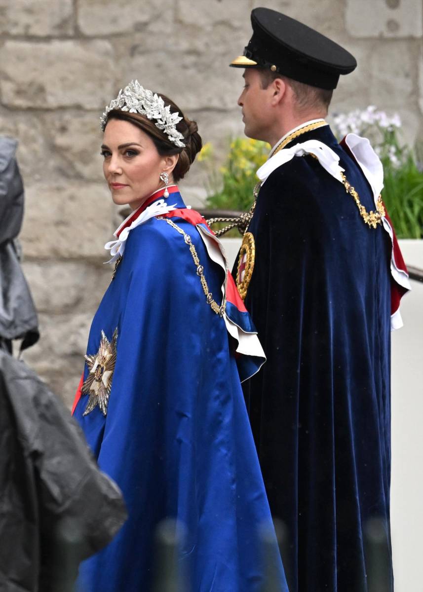 Los príncipes de Gales en la coronación del rey Carlos III