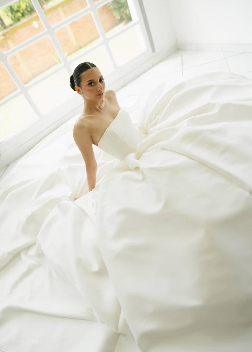 “Describiría mi vestido como un cisne, fue el primer vestido que me probé y en el que más yo me he sentido”.