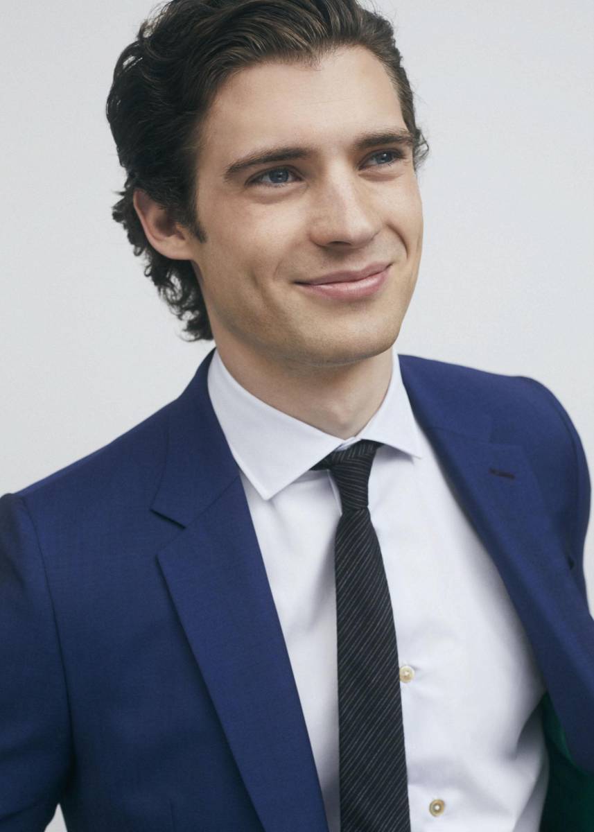 El talento de David Corenswet no acaba aquí. Tiene varios proyectos en espera, entre ellos “Lady in the Lake”, que estrenará en 2023 en Apple TV+, “The Greatest Hits”, un musical para Searchlight Pictures, y “Twisters” por Universal Pictures y Warner Bros, la cual se espera en 2024. 