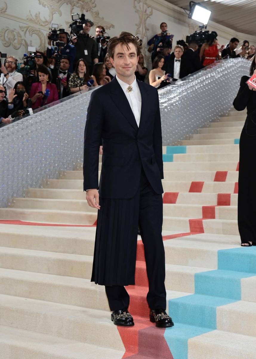  Robert Pattinson 