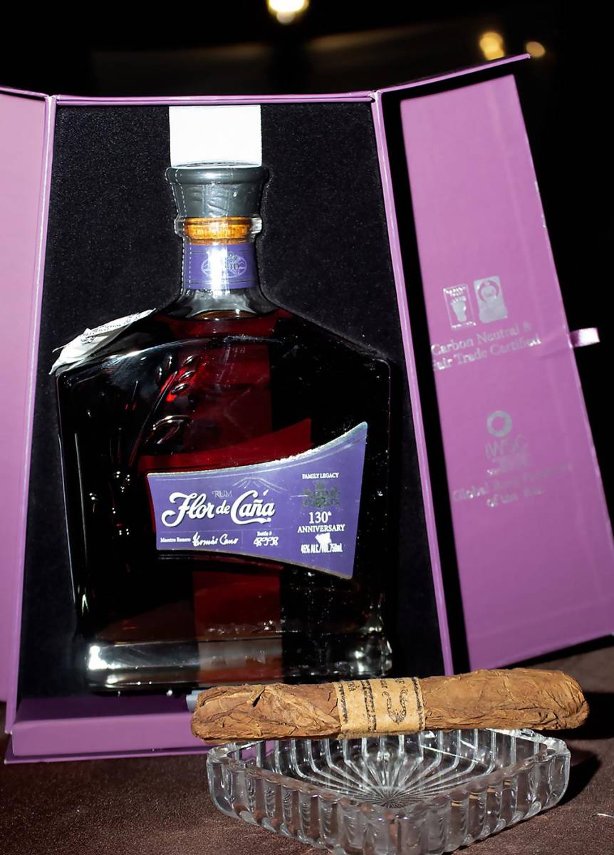Flor de Caña, patrocinador del evento.