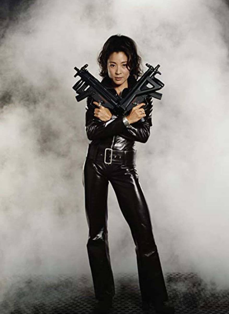 Tiene una carrera de más de 30 años. La actriz se hizo mundialmente conocida como Chica Bond. 