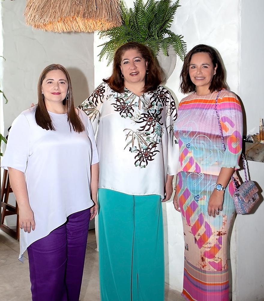 Rina Arguello, Mate Canahuati y Rina Medina.
