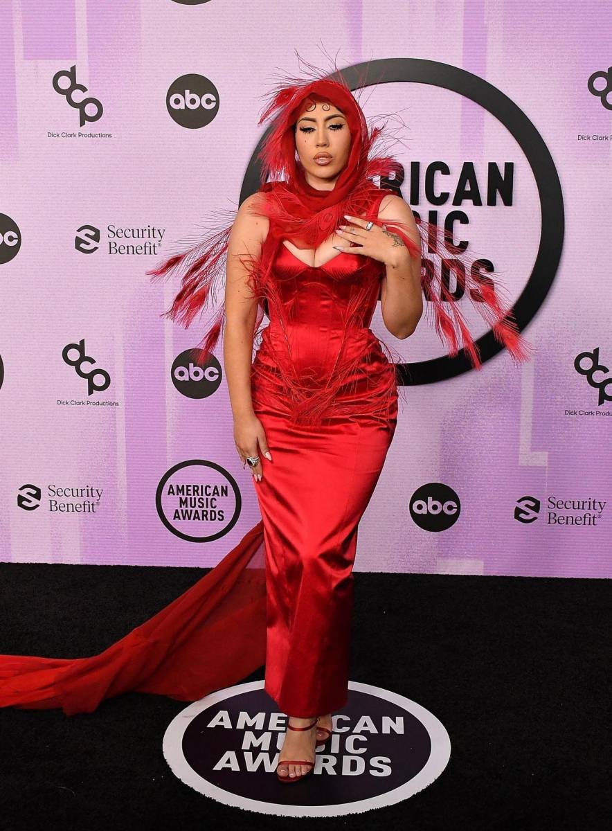 Kali Uchis en Dilara Findikoglu.