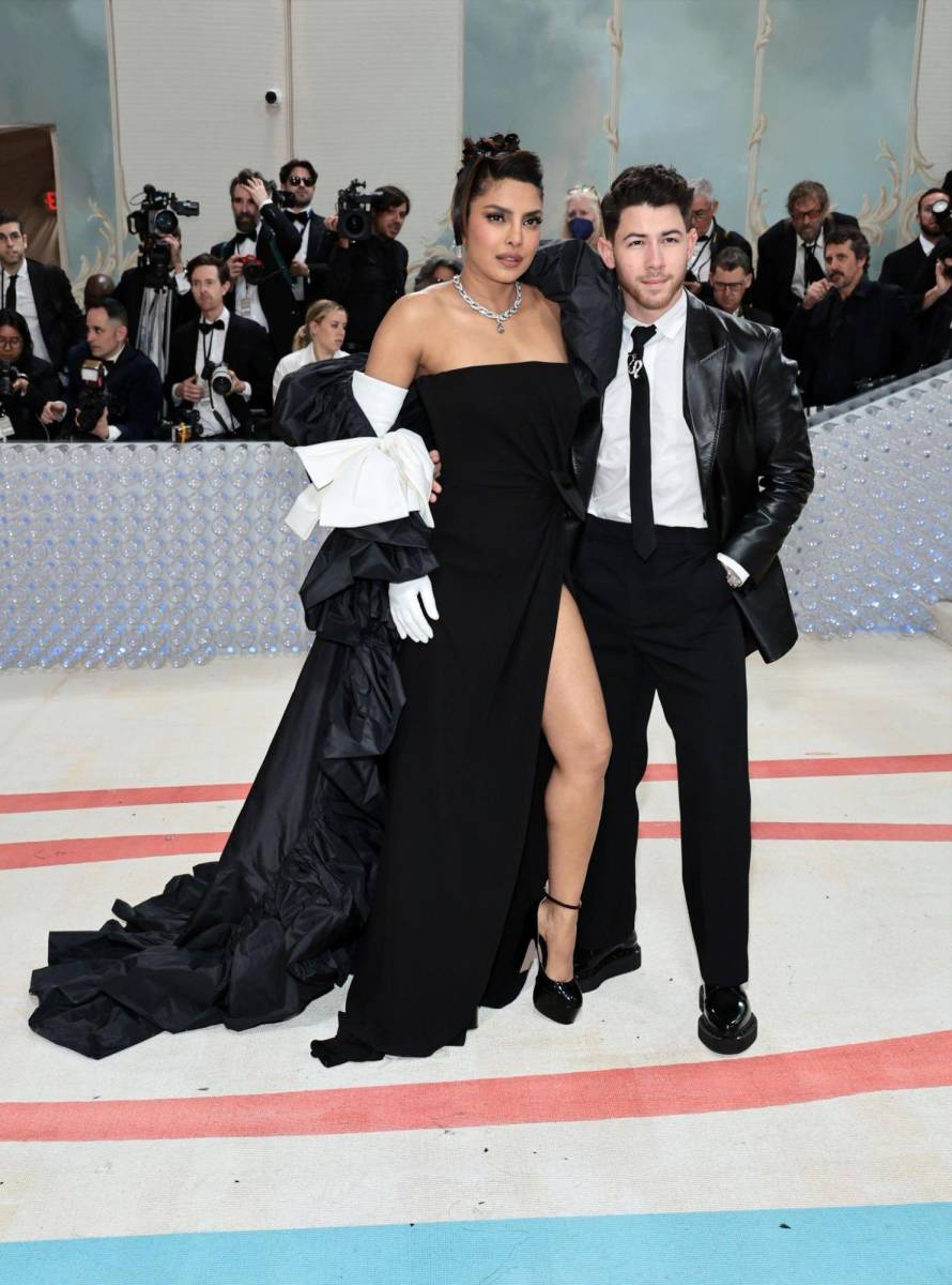 Parejas que asistieron a la Met Gala 2023