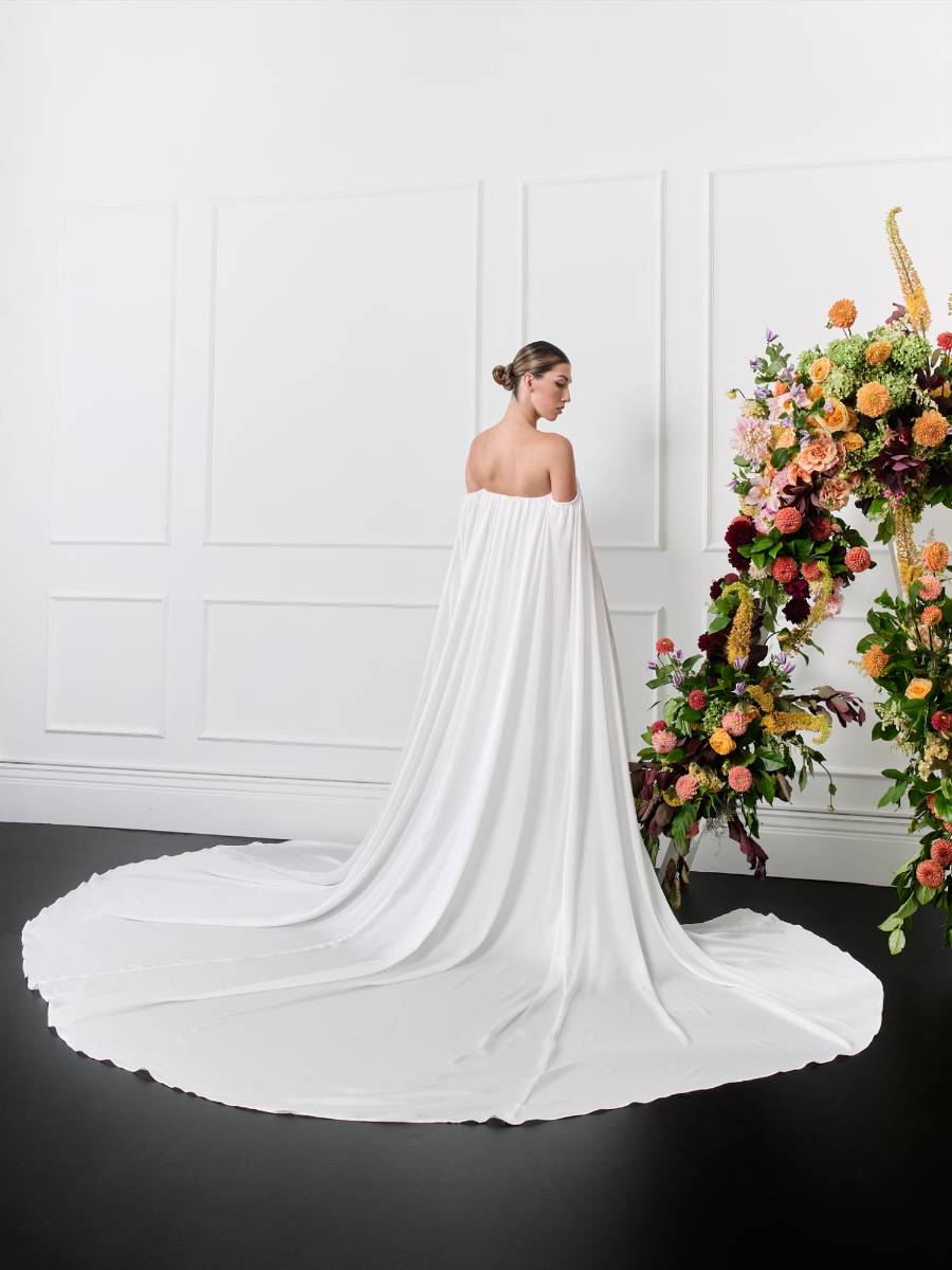 La colección nupcial Midnight Garden del Guillermo Pharis