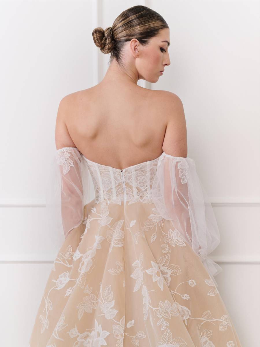 La colección nupcial Midnight Garden del Guillermo Pharis