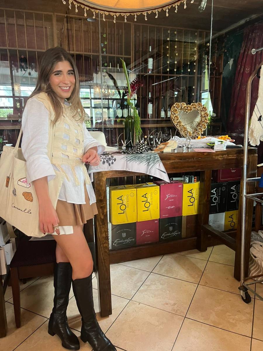 <b>¿Qué obstáculos has tenido que atravesar?</b>“Además de TheStyleAntodote, soy la Gerente de Mercadeo y Redes Sociales en D’Santos Joyeros, entonces se me complica mucho encontrar el balance entre mi trabajo, pasión y vida personal”.