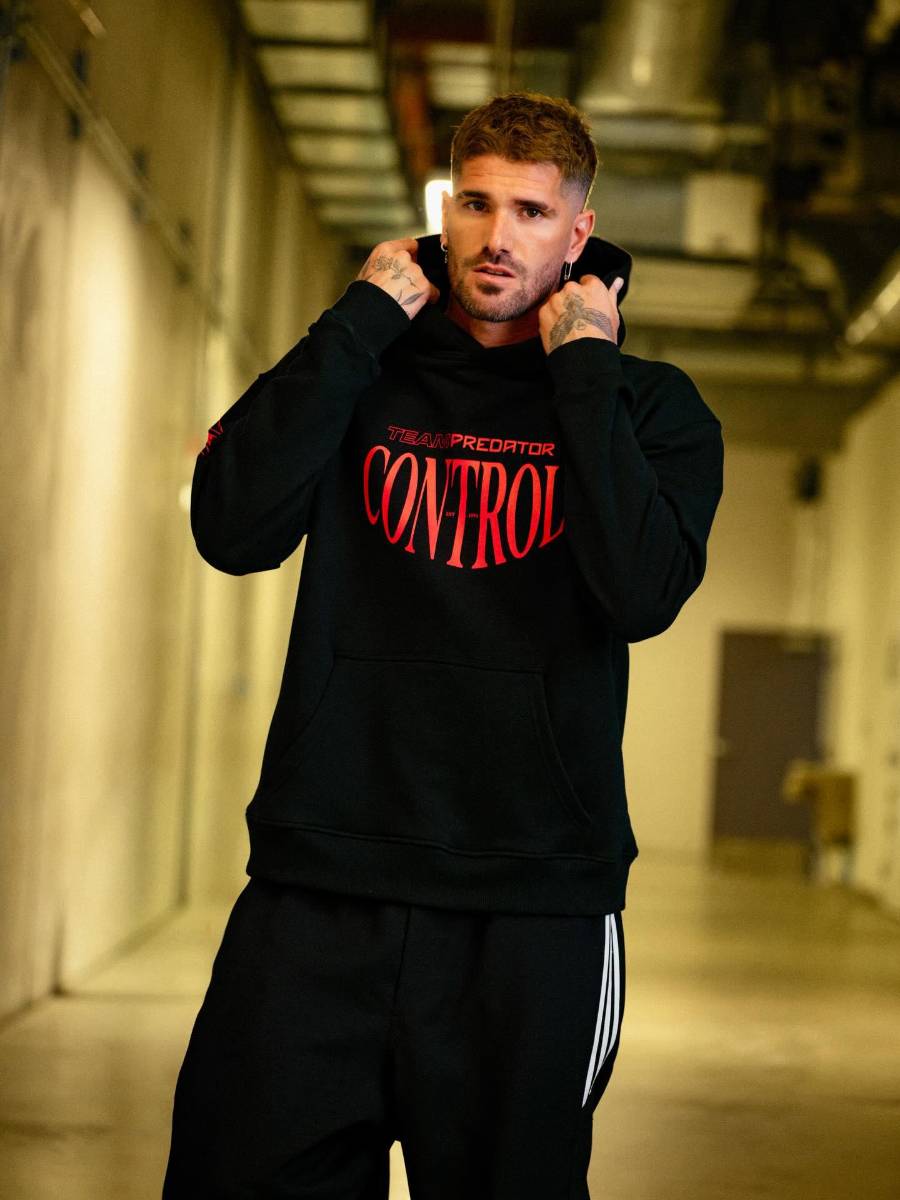 Rodrigo de Paul. Es uno de los pilares de la selección argentina gracias a su entrega, liderazgo y talento en el mediocampo. Campeón del mundo en Catar 2022, el volante destaca por su capacidad para recuperar balones, generar juego y contagiar su espíritu competitivo, convirtiéndose en una pieza clave de los éxitos recientes de Argentina.