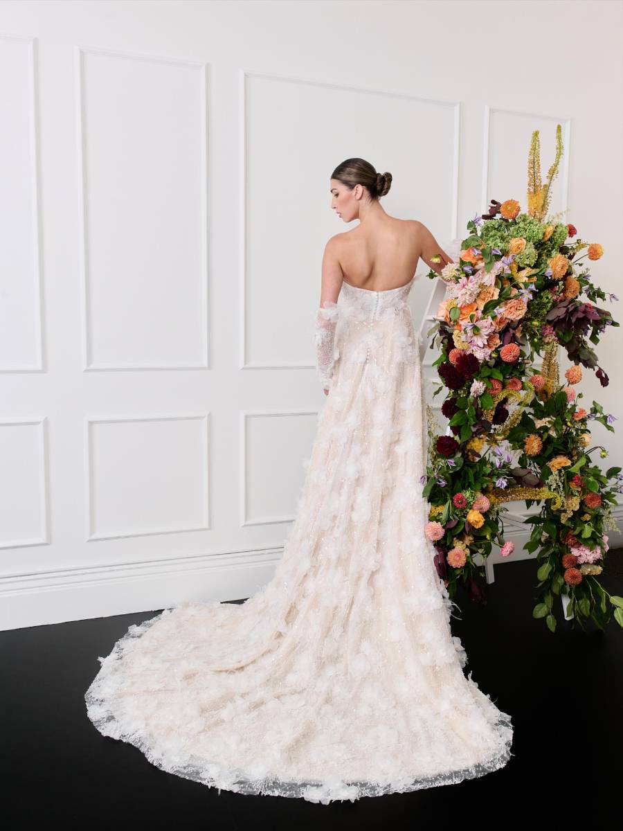 La colección nupcial Midnight Garden del Guillermo Pharis