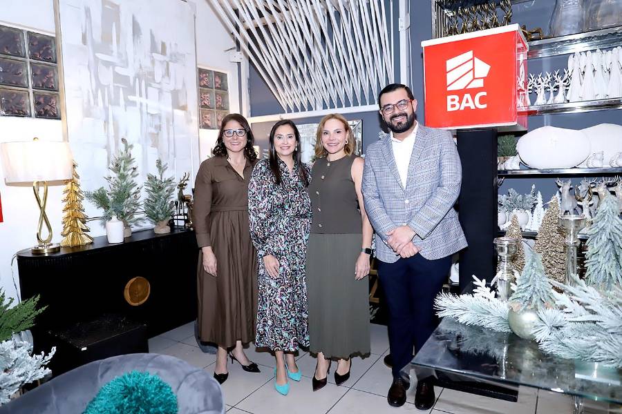 La temporada navideña llegó a la Veranda Loft. La tienda dio la bienvenida a su nueva colección navideña, en un evento íntimo donde los invitados disfrutaron de un elegante cóctel especialmente creado para la ocasión. El espacio ofreció el escenario perfecto para presentar las piezas que marcarán la temporada festiva.