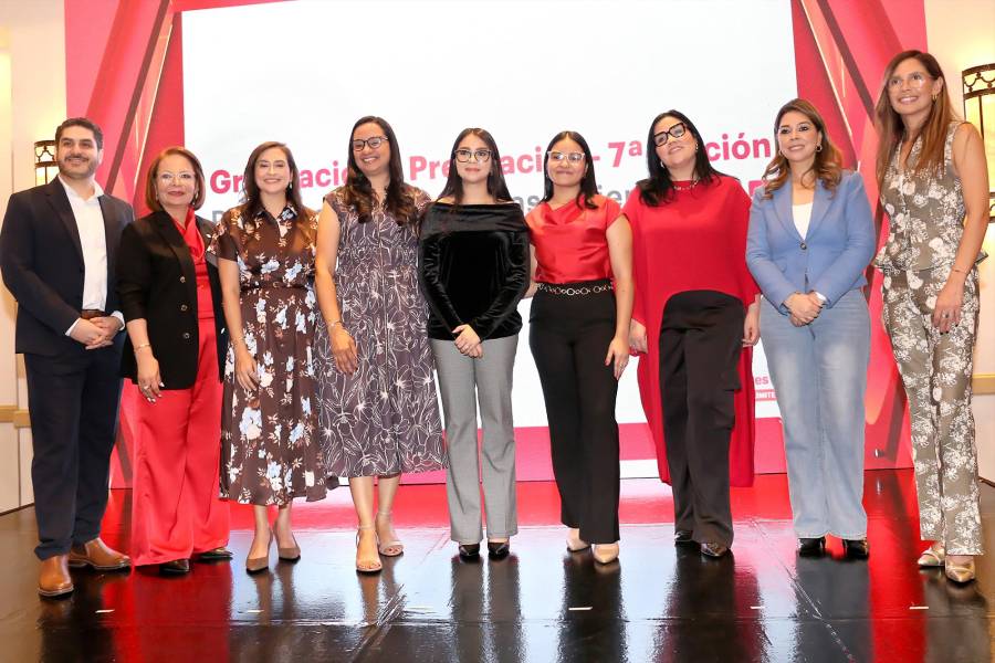 Así se vivió la séptima edición del programa de BAC junto a UNITEC, Mentorías Mujeres BAC con el objetivo de fortalecer la gestión y crecimiento de los negocios de mujeres empresarias hondureñas, durante 4 meses las empresarias recibieron 2,514 horas de formación y acompañamiento en gestión empresarial. Además como parte del programa las tres empresarias con los proyectos más destacados fueron reconocidas con L350,000 en capital de trabajo.