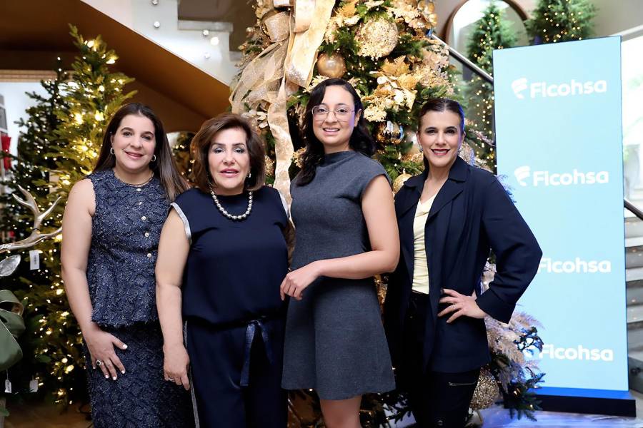 Ficohsa y El Armario dieron inicio a la temporada navideña con un encantador evento bajo el nombre “Enciende la Navidad”, celebrado en Galerías Casa Noble. La cita reunió a invitados especiales que disfrutaron de un delicioso cóctel, ambientado con detalles festivos y una atmósfera cálida que marcó el inicio de una de las épocas más esperadas del año.