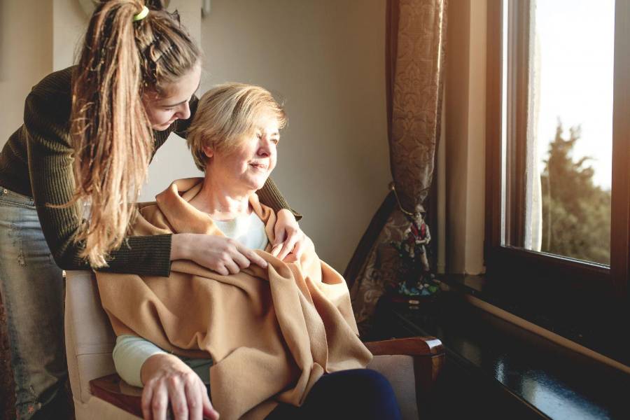 De nuevos tratamientos y biomarcadores a la importancia del sueño, el ejercicio y la salud cardiovascular, la investigación está transformando la forma de detectar, tratar y entender el Alzheimer.