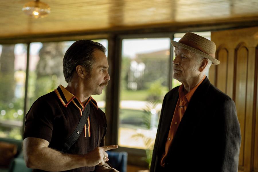 Wild Horse Nine. Dos agentes de la CIA son enviados a Isla de Pascua poco antes del golpe de Estado de Chile de 1973, pero lo que parecía una misión sencilla pronto se complica. Martin McDonagh, director de The Banshees of Inisherin, dirige esta comedia negra protagonizada por Sam Rockwell y John Malkovich. La película tiene previsto su estreno en cines para el 6 de noviembre de 2026.