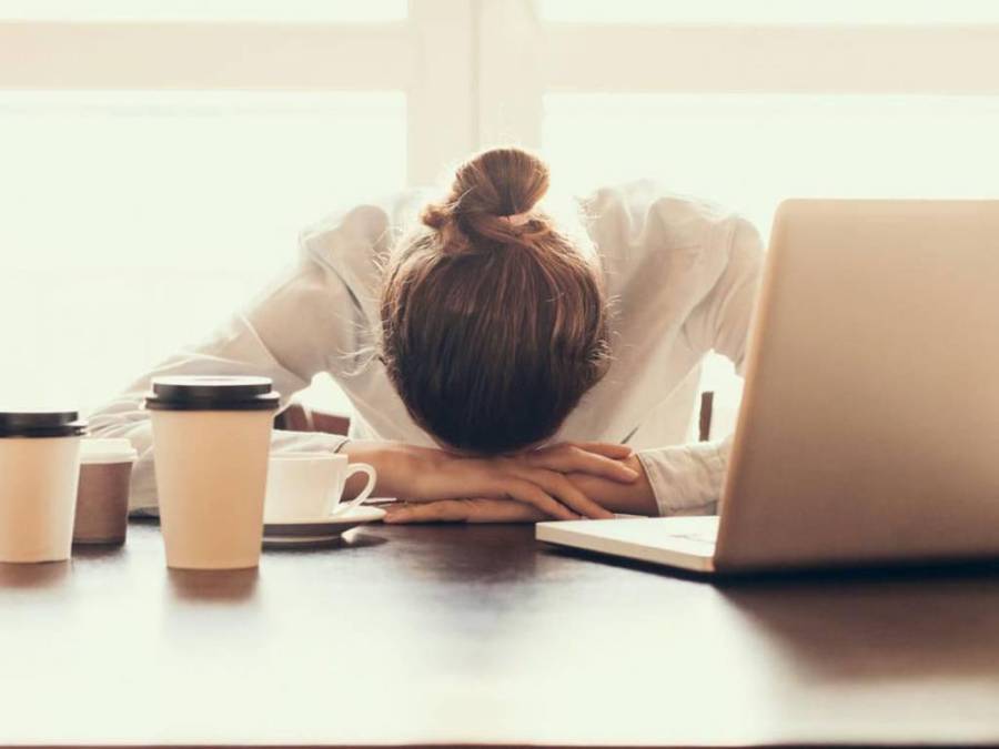 Algunos consejos para prevenir el síndrome del burnout, que según la OMS es el estado de cansancio mental, físico y emocional que pudiera padecer una persona por exceso de trabajo.
