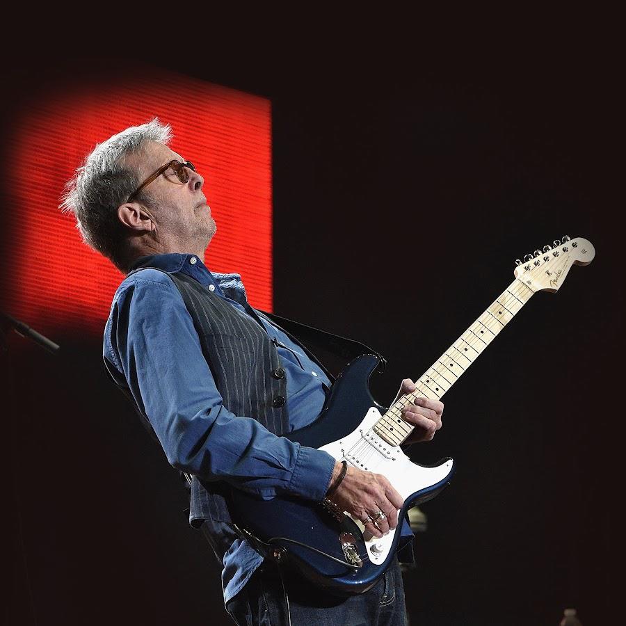 “Tears in heaven”. Esa fue la canción que escribio el guitarrista Erick Clapton en memoria de su hijo Conor, quien murio a los cuatro años tras caer de la ventana del departamento donde vivía su madre en un piso 53.
