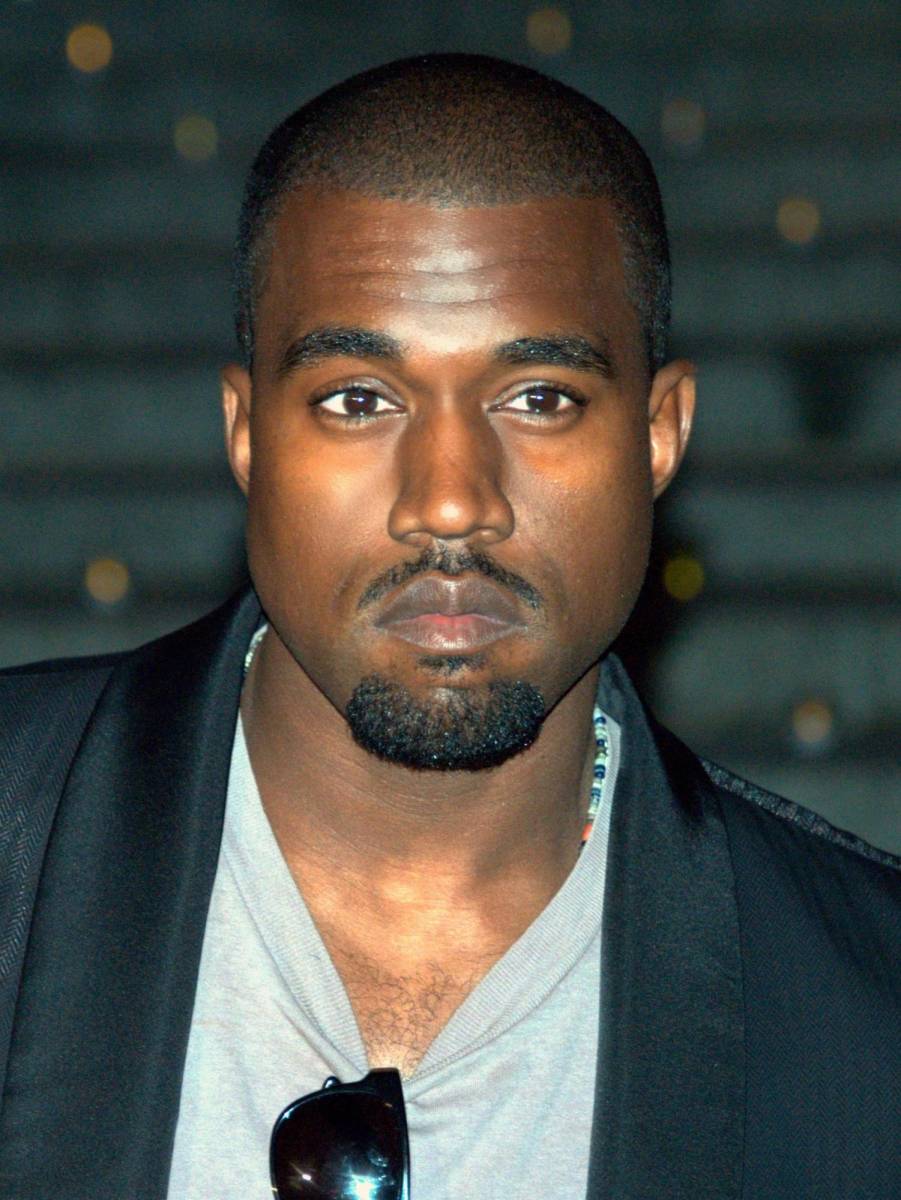 Kanye West es considerada una de las personas más mediáticas en la industria de la música, desde polémicas con Taylor Swift hasta peleas políticas. Por eso, múltiples marcas han cancelado sus patrocinios con el cantante, dentro de ellas se encuentran Gap y Adidas.