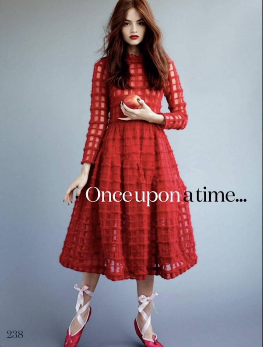 Sus padres son de ascendencia hondureña y peruana, y ella fue criada en Queens, Nueva York. Desde temprana edad, su madre la inscribió en clases de ballet, tap, movimiento urbano y taekwondo. Aunque el modelaje no era su primera pasión, ya que su gran amor era la danza, sus comienzos en la moda comenzaron a los 12 años con su primera sesión de fotos.