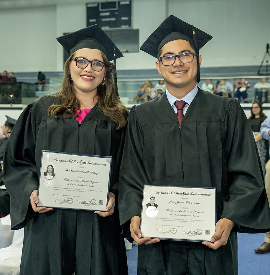 UNITEC SPS celebra la graduación de nuevos talentos y agentes de cambio