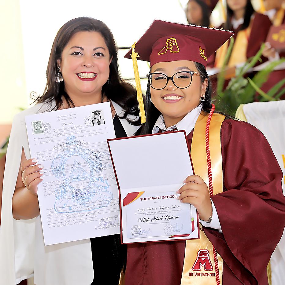 Graduación 2024 de Mayan School