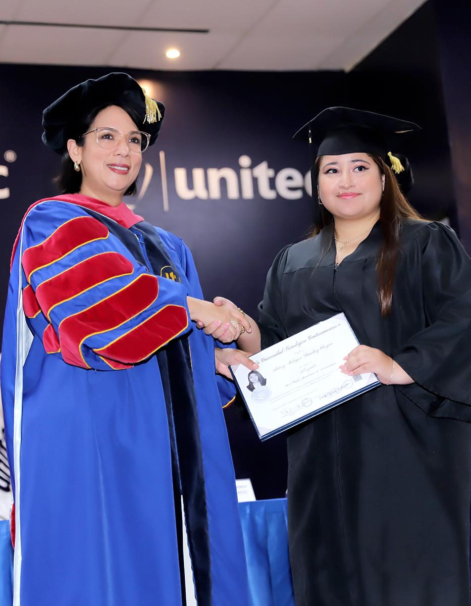 Graduaciones de Pregrado UNITEC TGU 2024