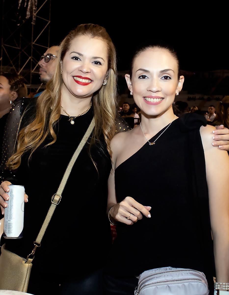 Nancy Martínez y Amelia Villatoro.