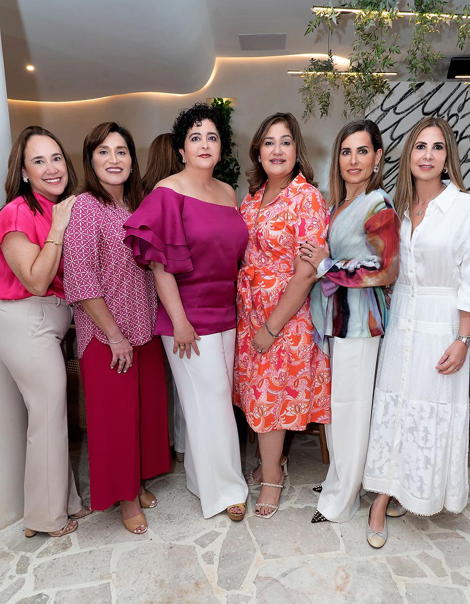Diana Berkeley, Alicia Bogran, Alice Gómez, Isabel Sabillón,Erica Andonie y Alexia Marinakys.