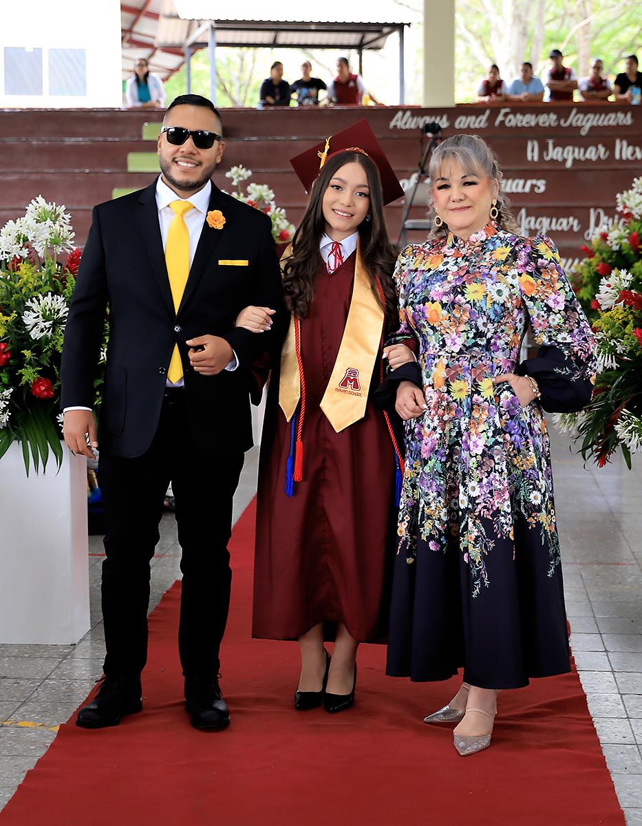 Graduación de los seniors 2025 de Mayan School