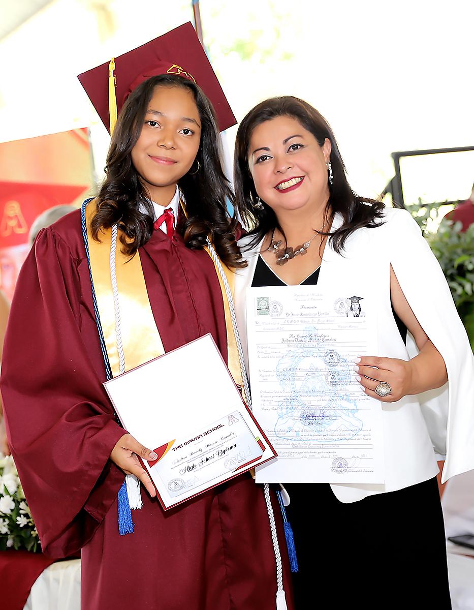 Graduación 2024 de Mayan School