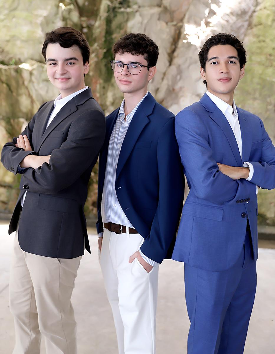 Sebastián Chinchilla, Emilio Reyes y Ricardo Calderón. Sebastián Chinchilla, Emilio Reyes y Ricardo Calderón.