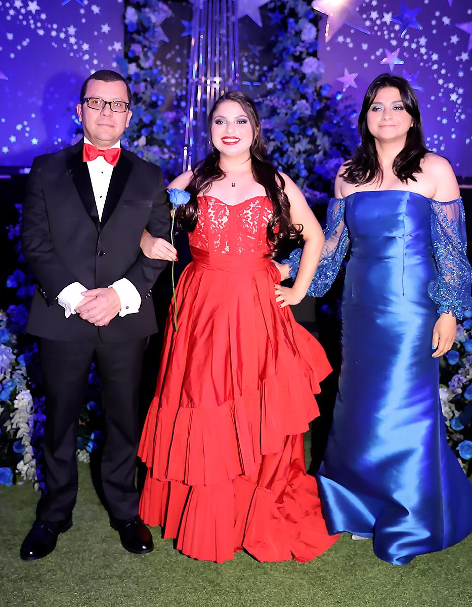 Desfile de Padres e Hijos en la PROM NIGHT de la Academia Los Pinares 2023