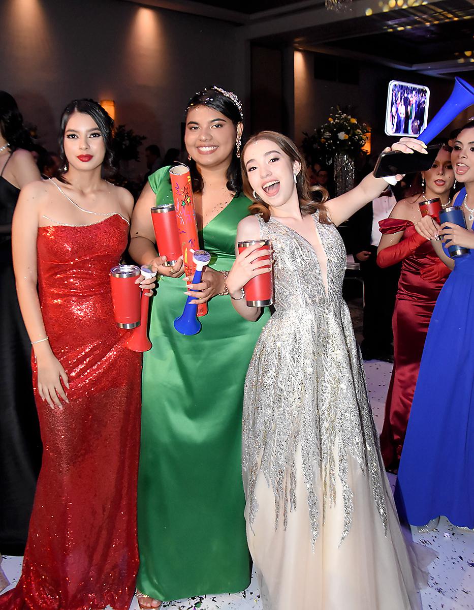 Mónica Villatoro, Ema Banegas y Gabriela Lucía Leitzelar
