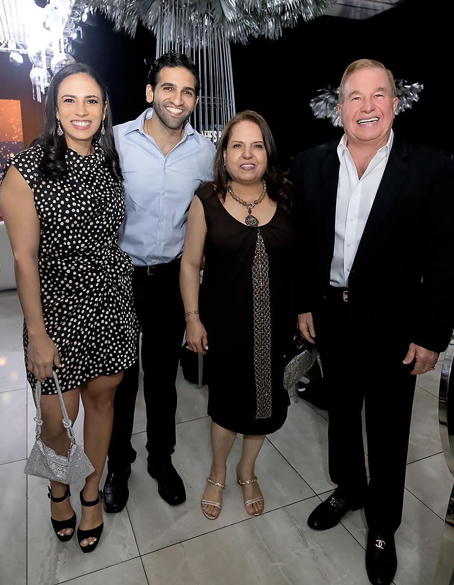 Gali y Siham Zummar con Afif Diek.